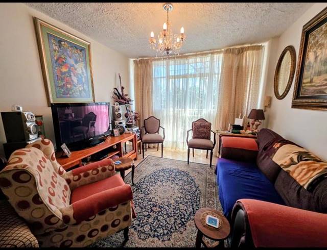 2 BEDROOM APARTMENT FOR SALE IN SINOVILLE